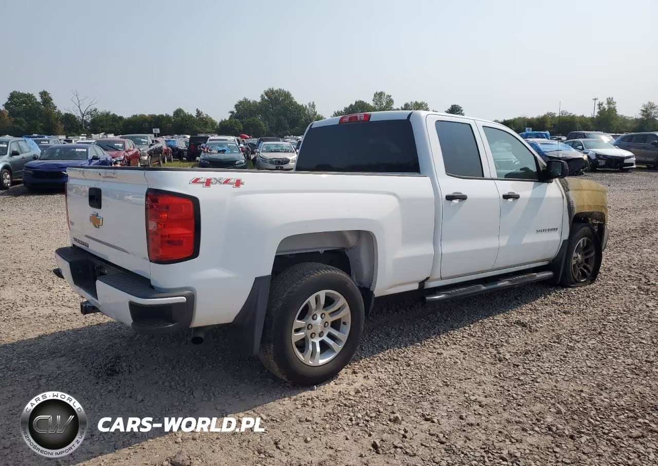 2017 Chevrolet Silverado K1500 Custom VIN:1GCVKPEH9HZ145777 - 3