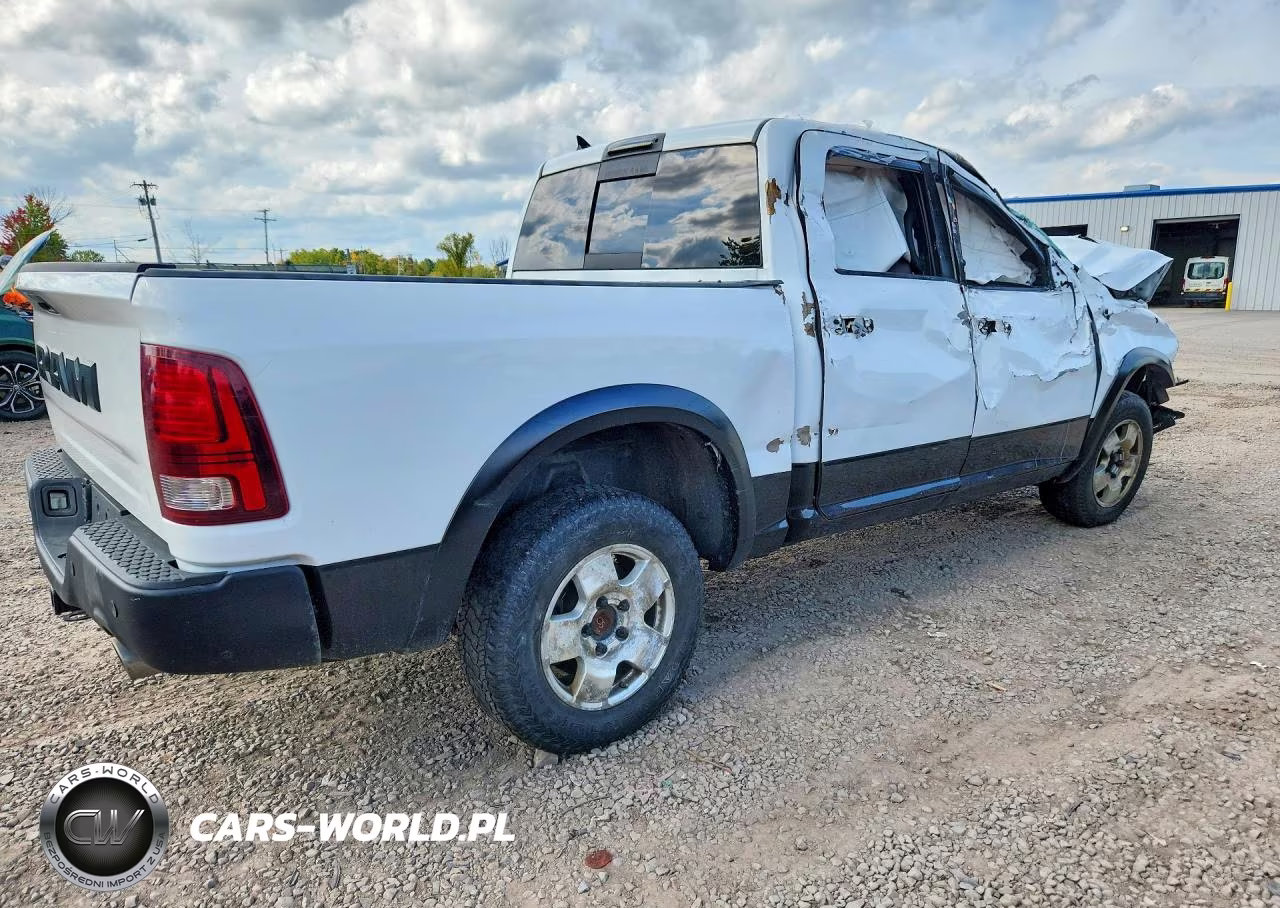 2018 Ram 1500 Rebel 4X4 5'7 Box VIN:1C6RR7YT6JS122430 - 3