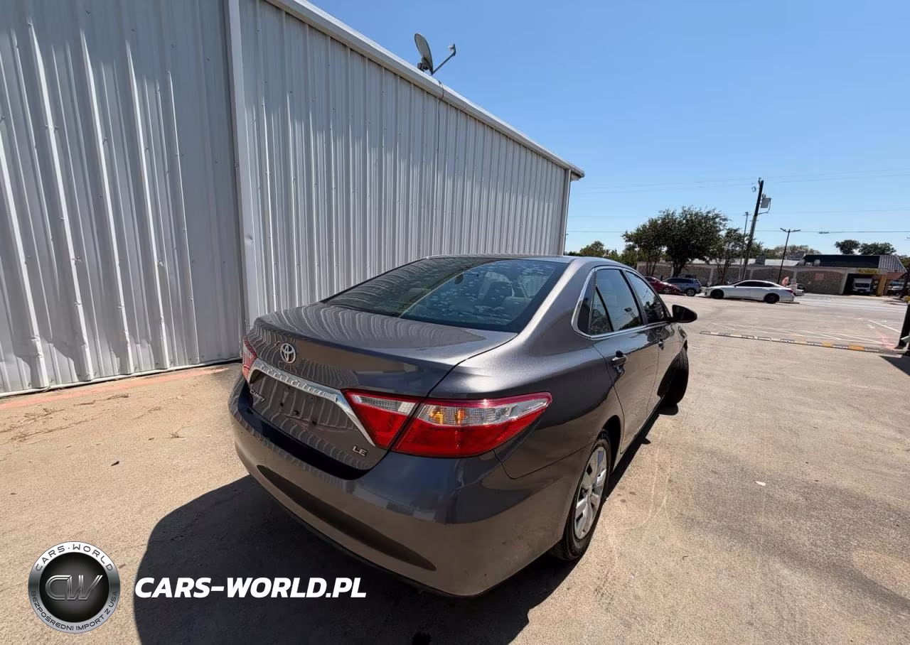 2016 Toyota Camry Le VIN:4T4BF1FK1GR534716 - 4