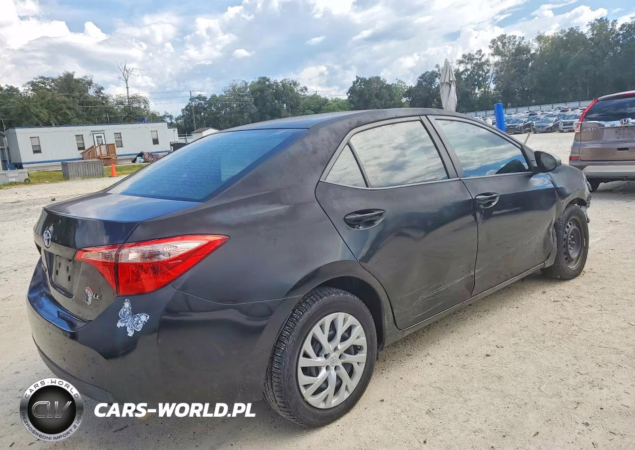 2019 Toyota Corolla Le VIN:5YFBURHE2KP890429 - 3