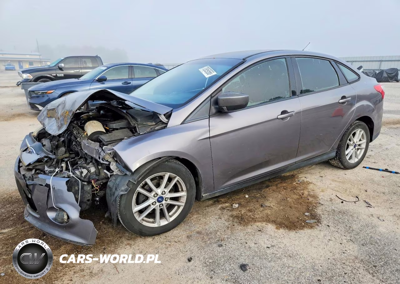 2012 Ford Focus Se VIN:1FAHP3F21CL161037 - 1