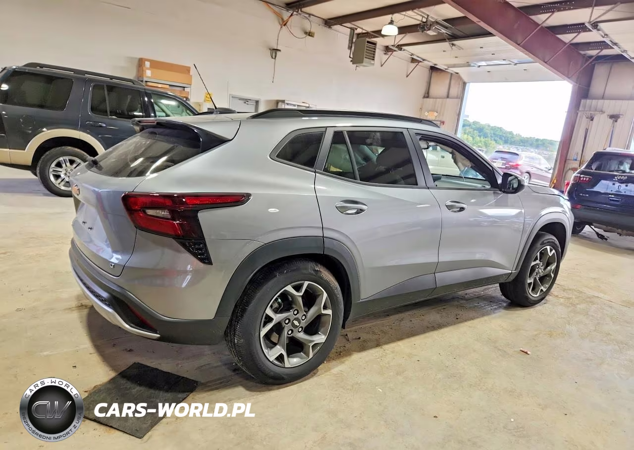 2025 Chevrolet Trax 1Lt VIN:KL77LHEP5SC198809 - 3