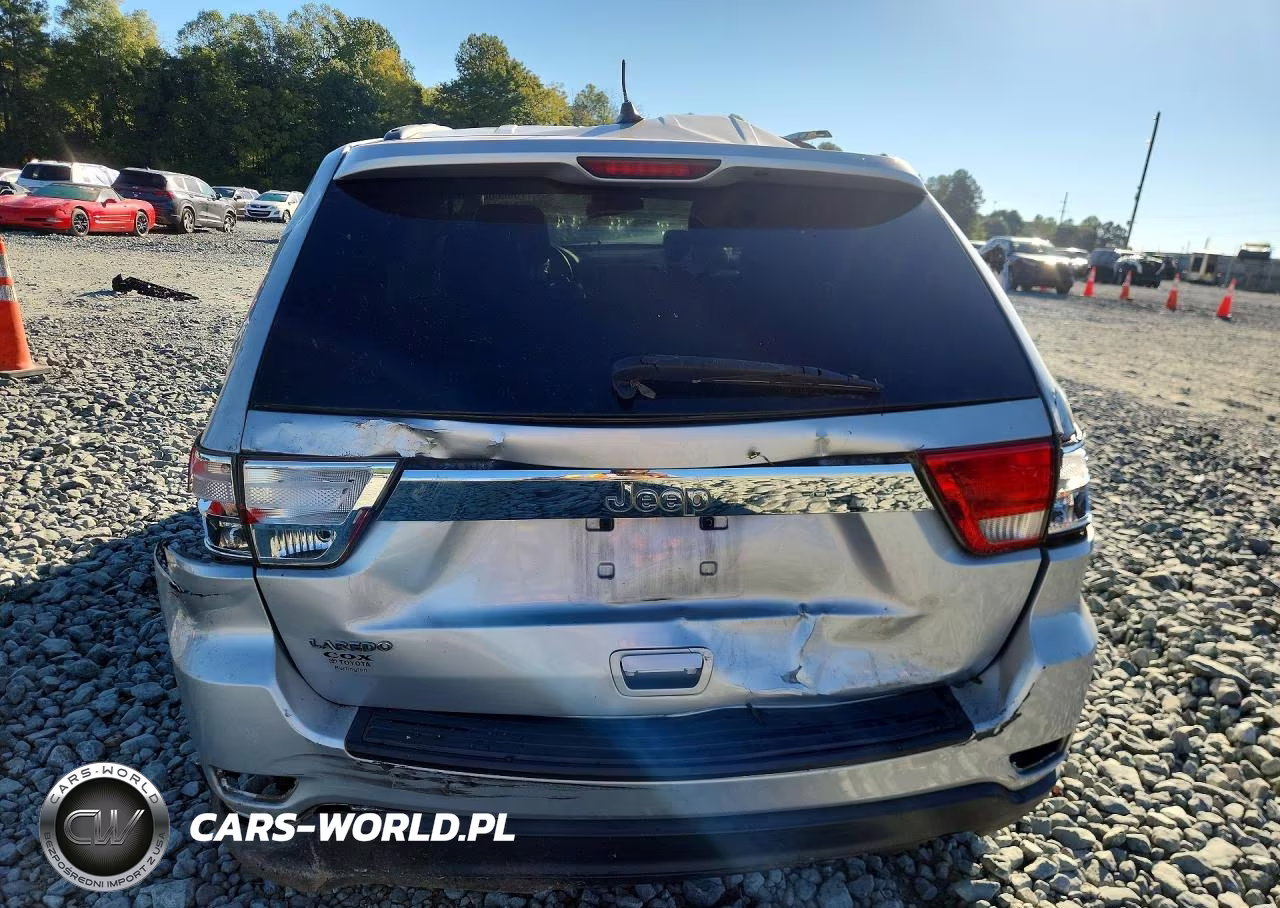 2013 Jeep Grand Cherokee Laredo VIN:1C4RJEAGXDC632201 - 6