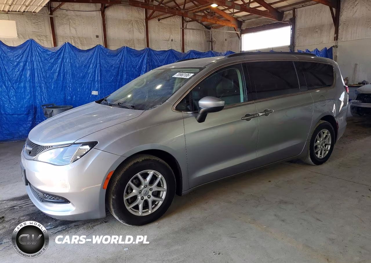 2021 Chrysler Voyager Lxi