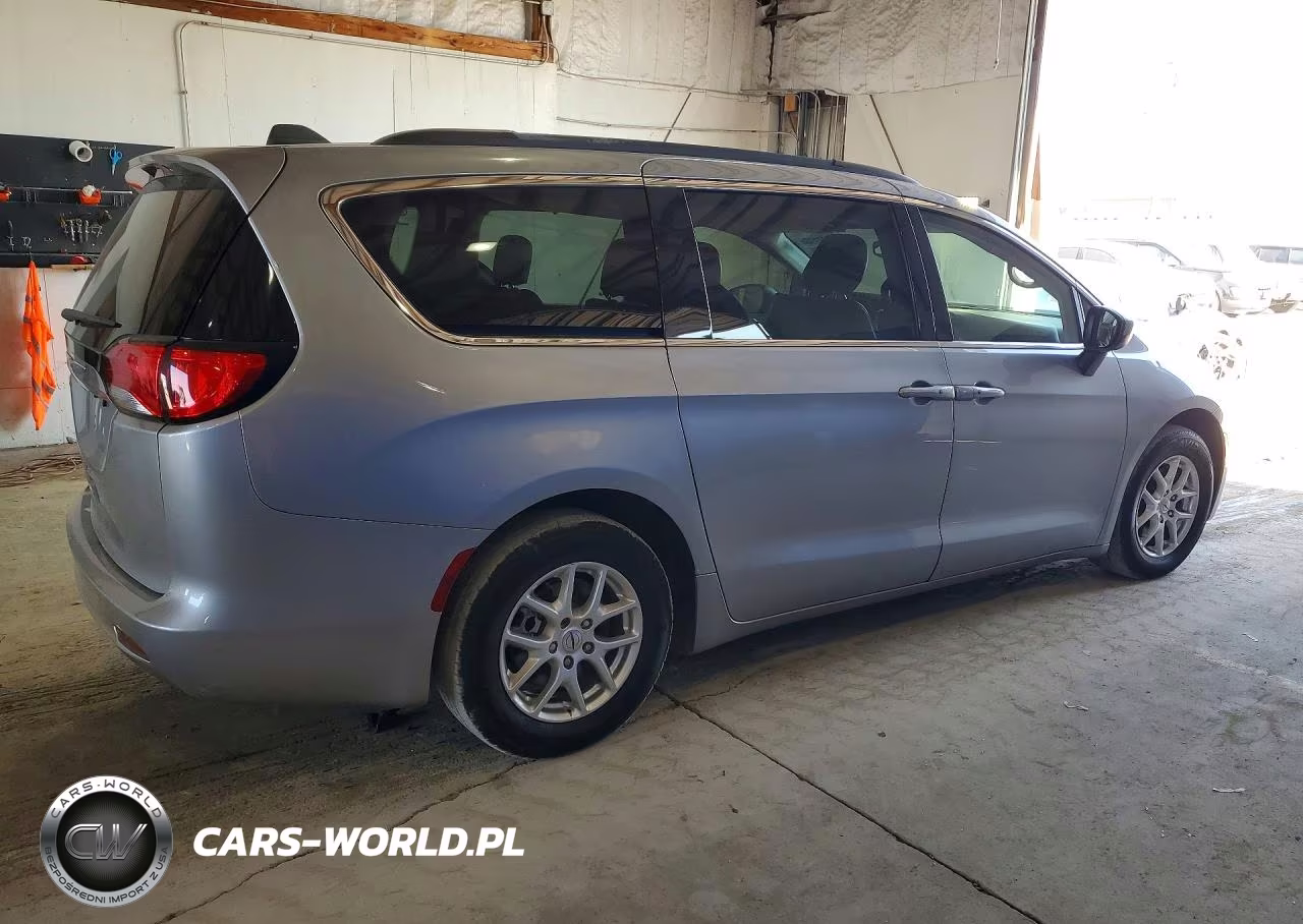 2021 Chrysler Voyager Lxi VIN:2C4RC1DG7MR512250 - 3