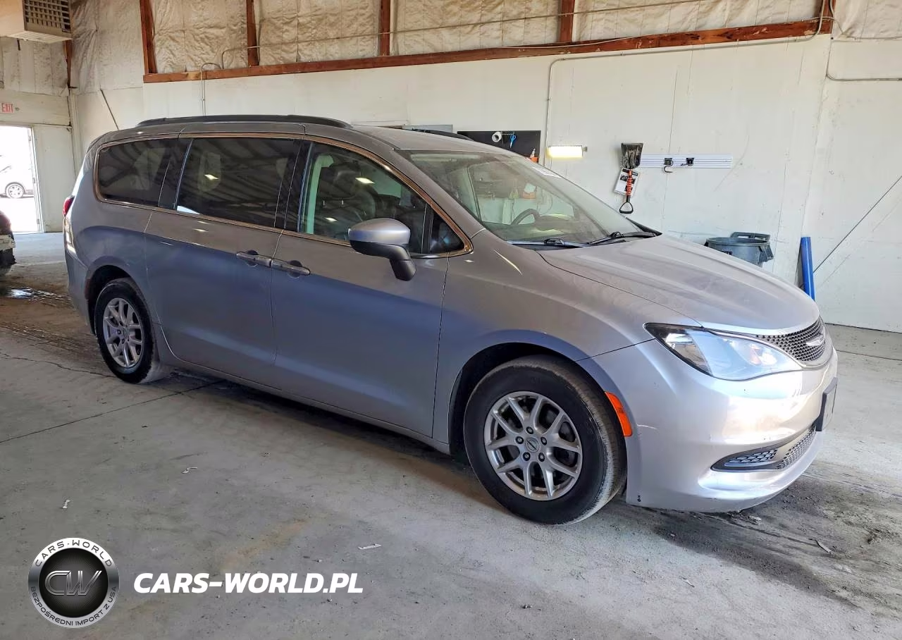 2021 Chrysler Voyager Lxi VIN:2C4RC1DG7MR512250 - 4