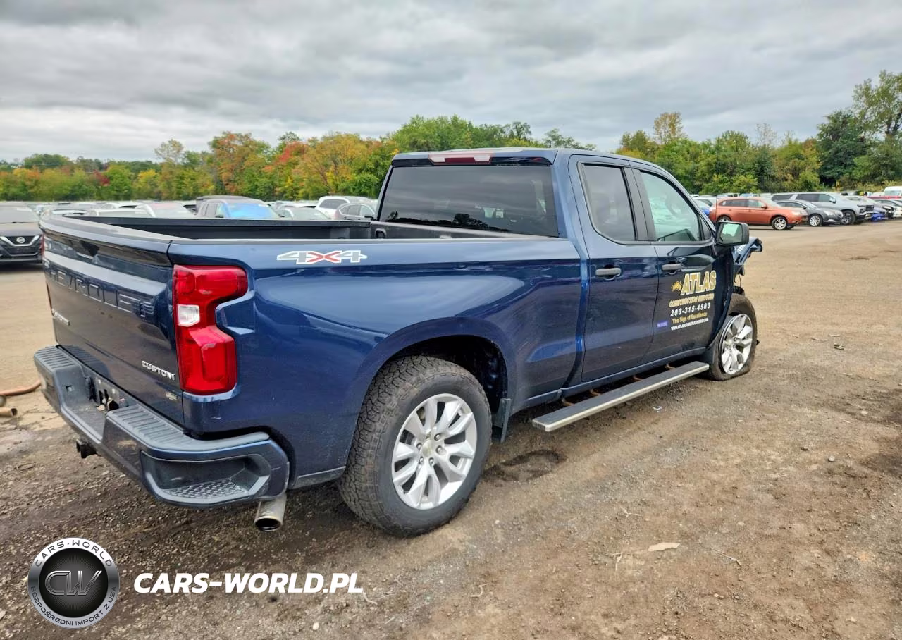 2020 Chevrolet Silverado K1500 Custom VIN:1GCRYBEH8LZ248197 - 3
