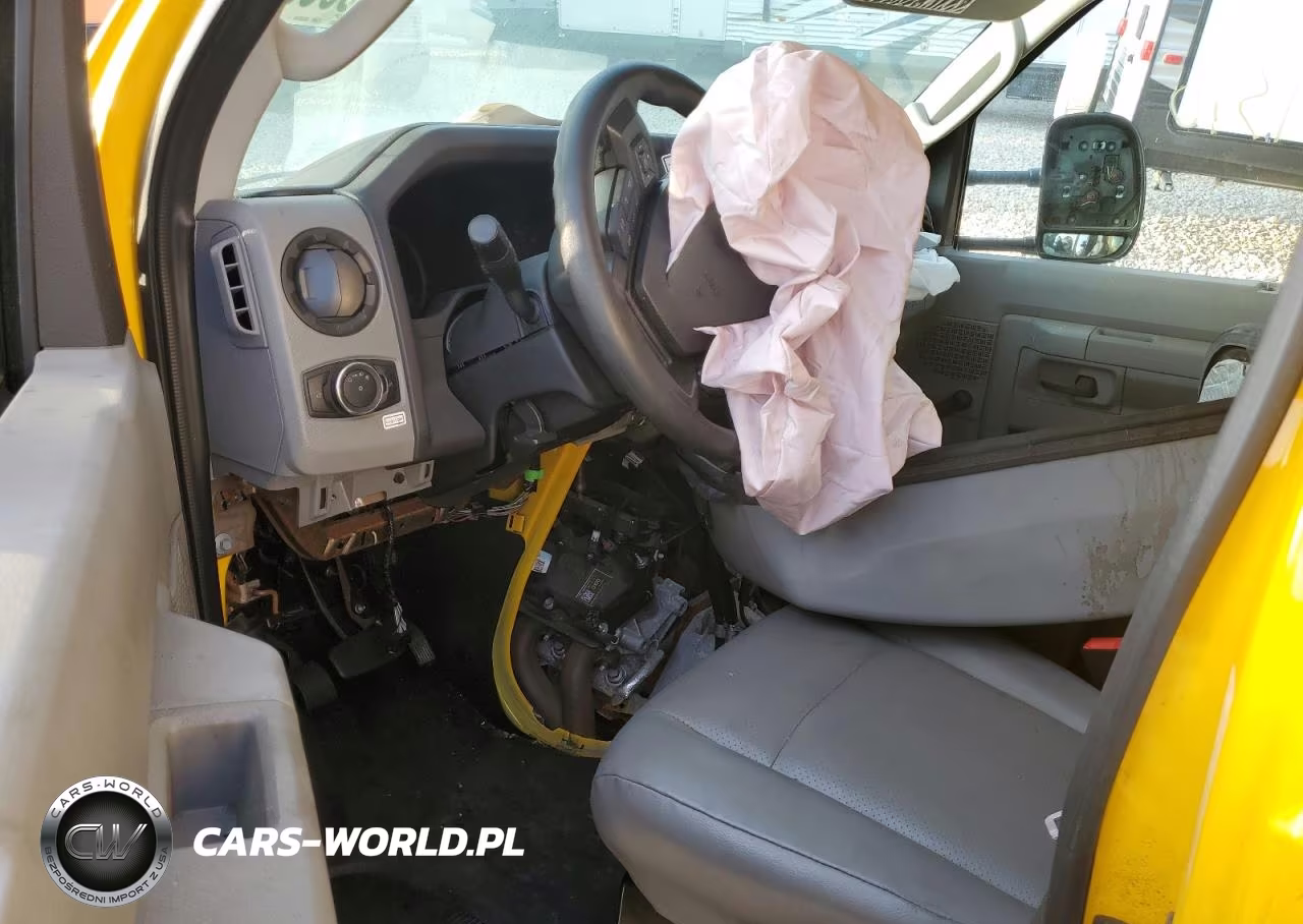 2021 Ford Econoline E350 Super Duty Cutaway Van VIN:1FDWE3FN8MDC03163 - 8