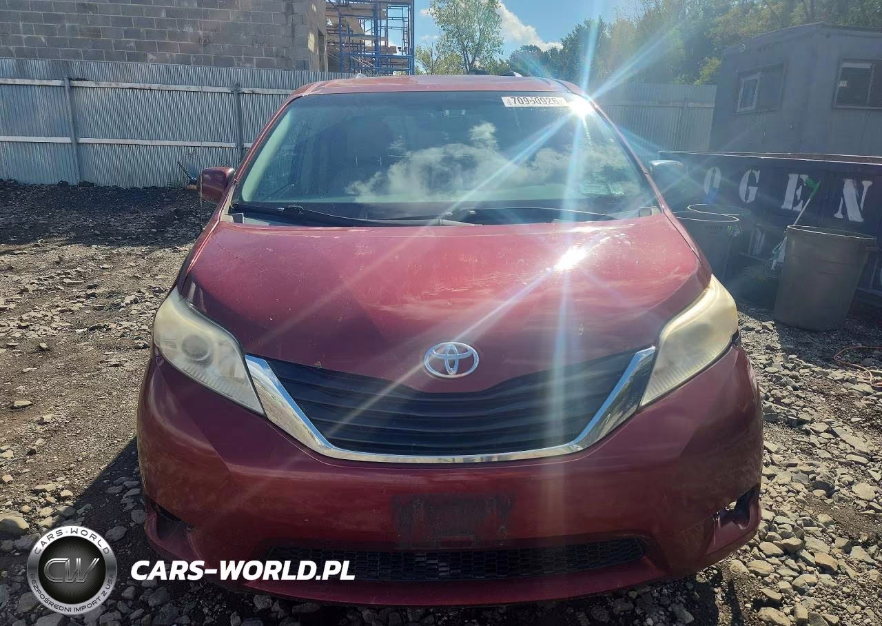 2013 Toyota Sienna Le VIN:5TDKK3DCXDS376409 - 5