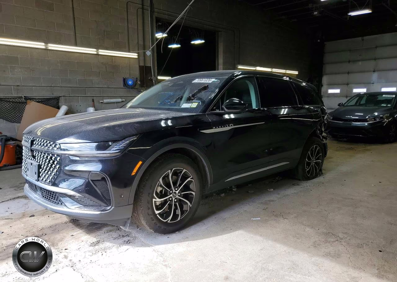 2024 Lincoln Nautilus Premiere VIN:5LMPJ8JAXRJ847450 - 1