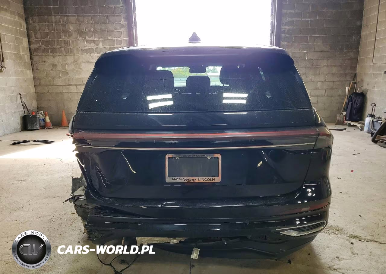 2024 Lincoln Nautilus Premiere VIN:5LMPJ8JAXRJ847450 - 6
