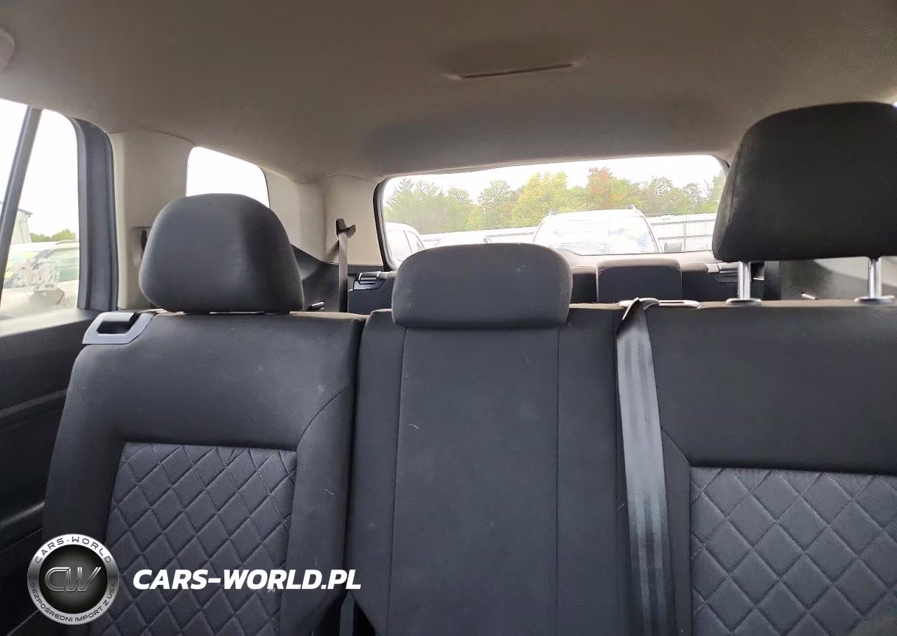 2018 Volkswagen Atlas S VIN:1V2GR2CA0JC545036 - 10