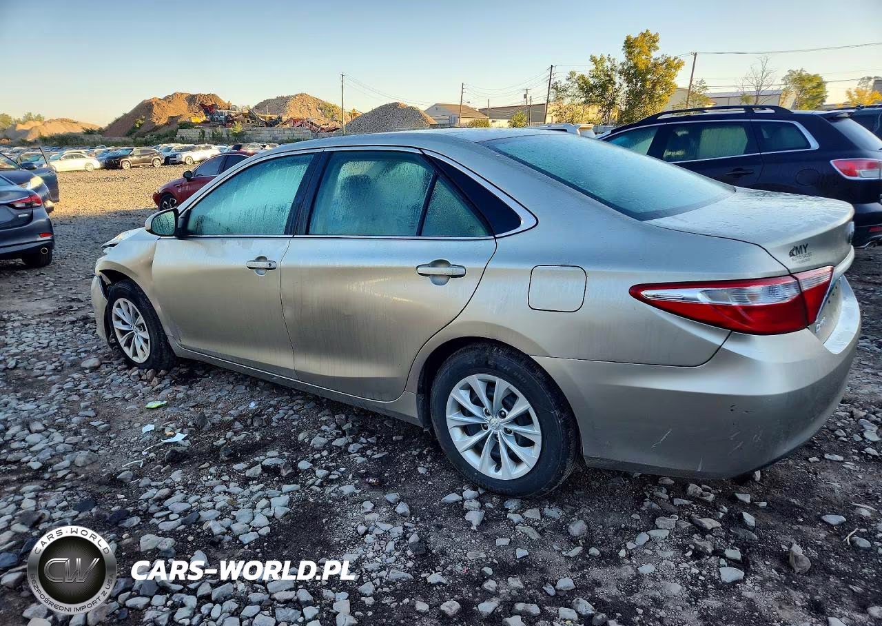 2015 Toyota Camry Le VIN:4T4BF1FK2FR484701 - 2