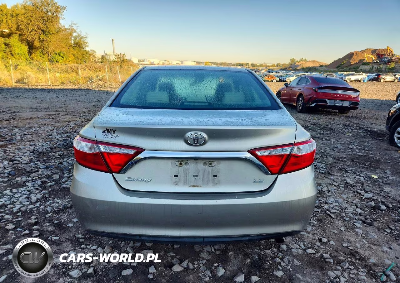 2015 Toyota Camry Le VIN:4T4BF1FK2FR484701 - 6
