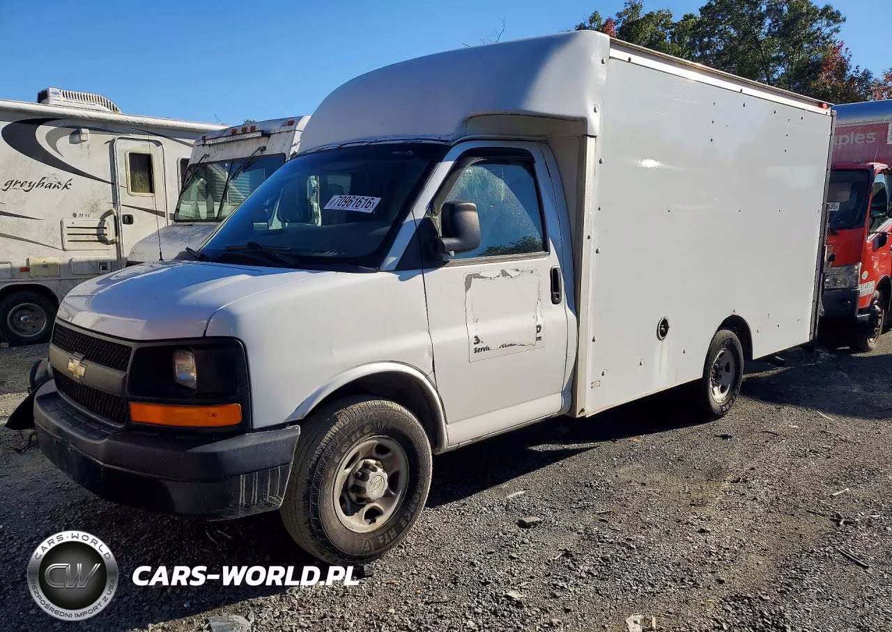 2010 Chevrolet Express Delivery Truck VIN:1GB3G2AA5A1140511 - 1