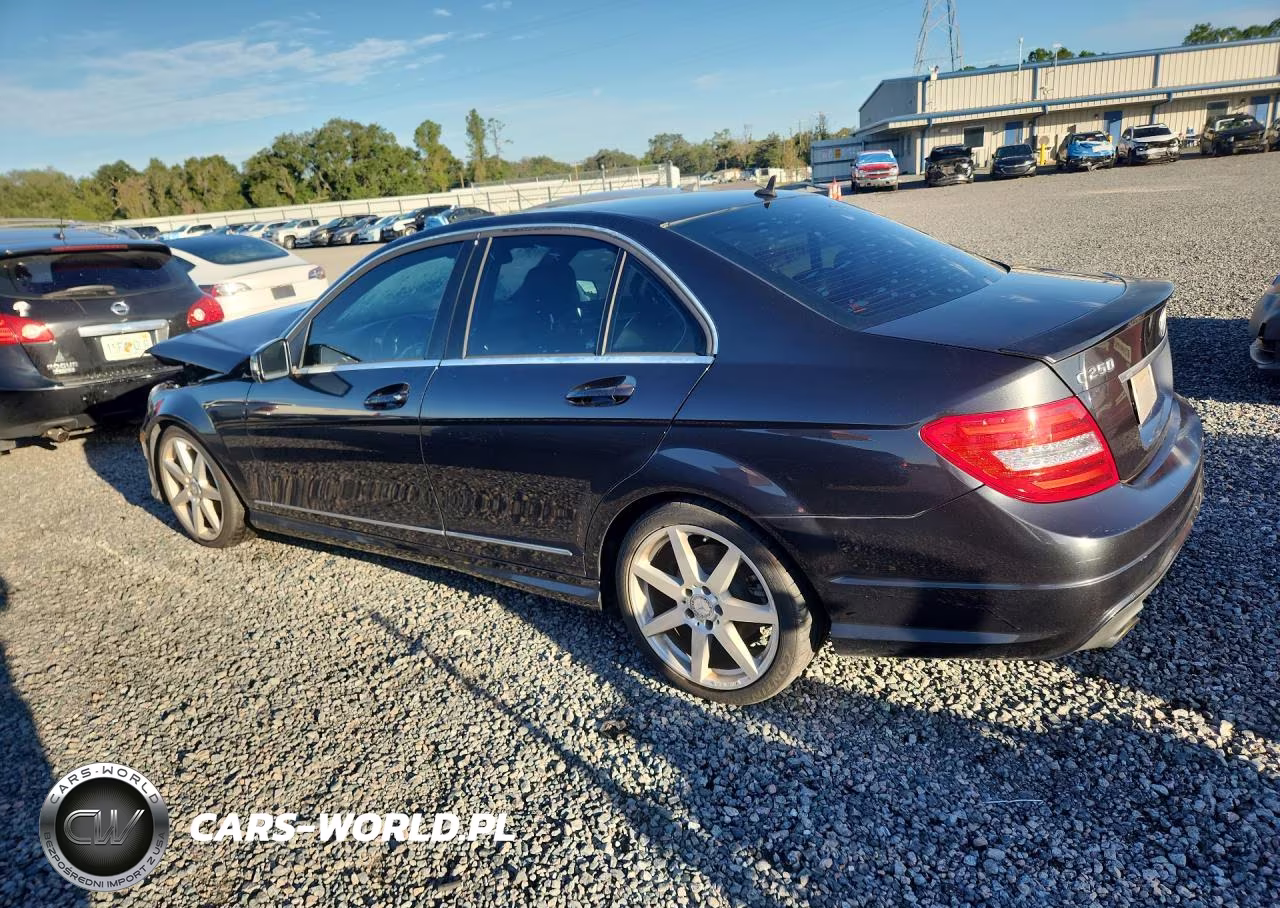 2013 Mercedes-Benz C 250 VIN:WDDGF4HBXDR272217 - 2