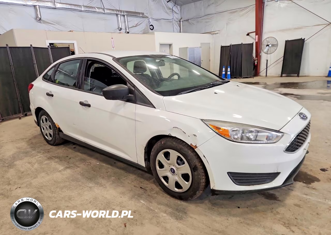 2017 Ford Focus S VIN:1FADP3E28HL297432 - 4