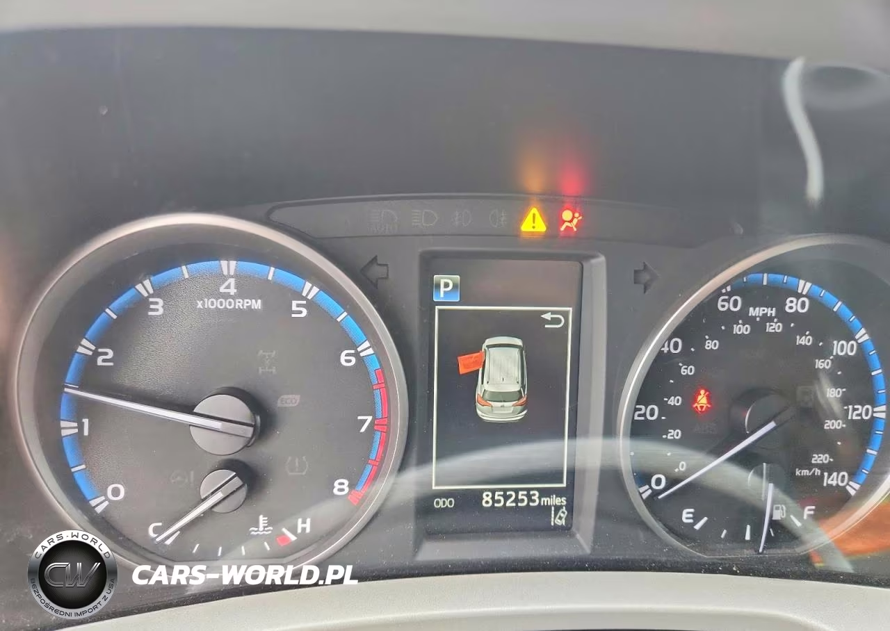 2018 Toyota Rav4 Le VIN:2T3BFREV6JW760723 - 9
