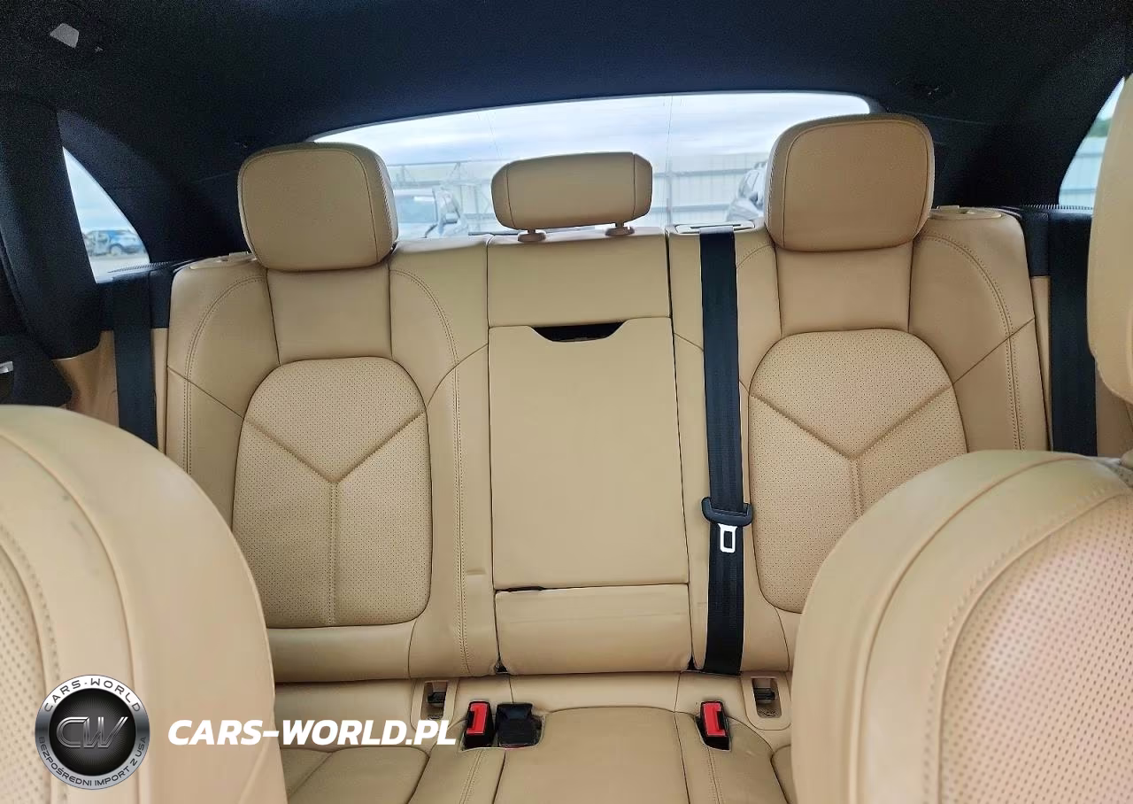 2018 Porsche Macan VIN:WP1AA2A53JLB07355 - 10