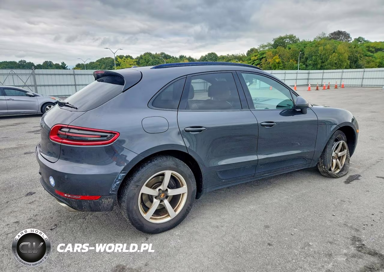2018 Porsche Macan VIN:WP1AA2A53JLB07355 - 3