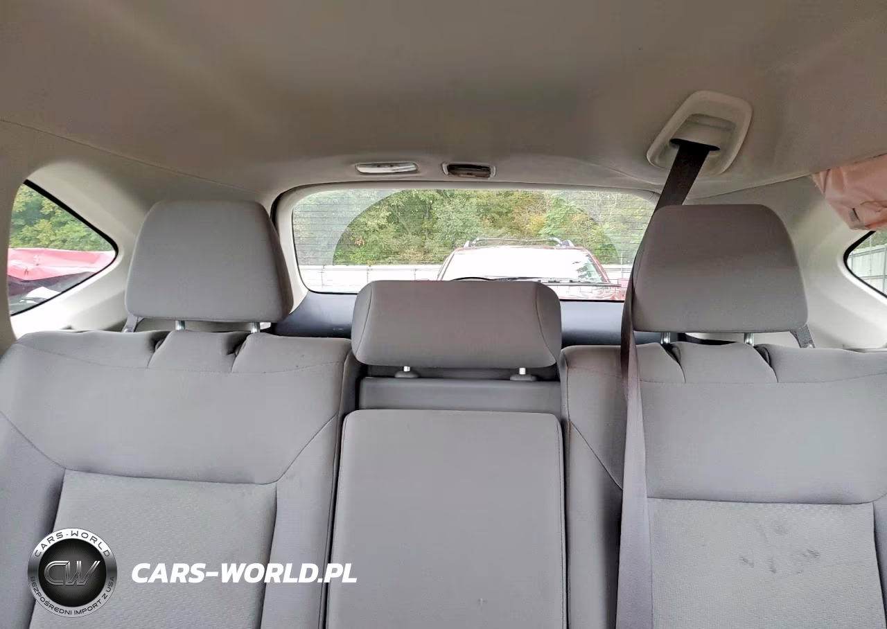 2015 Honda Cr-V Lx VIN:2HKRM4H30FH605035 - 10