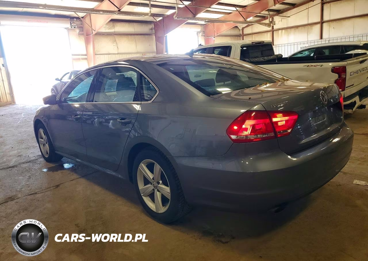 2015 Volkswagen Passat S VIN:1VWAS7A34FC080133 - 2