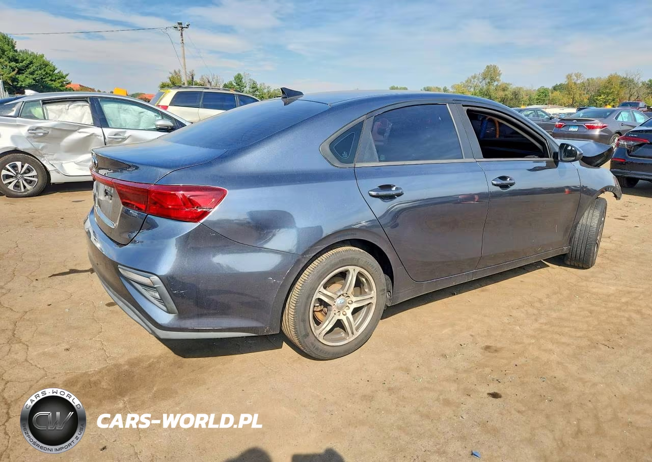 2020 Kia Forte Fe VIN:3KPF24AD4LE168667 - 3