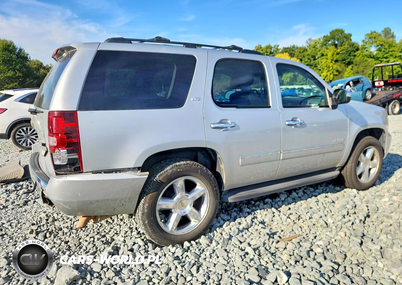 2010 Chevrolet Tahoe C1500 Ltz VIN:1GNUCCE07AR220307 - 3