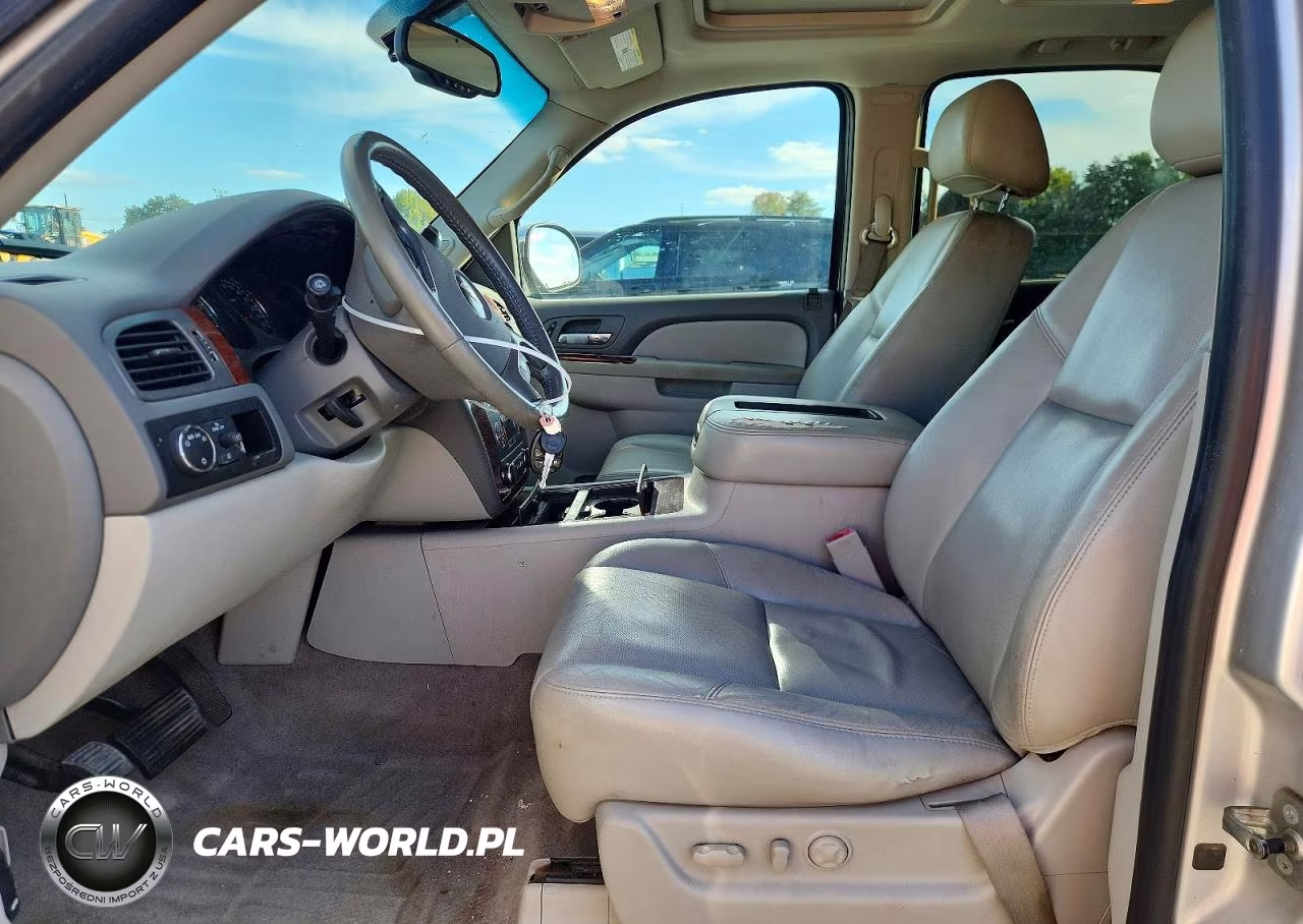 2010 Chevrolet Tahoe C1500 Ltz VIN:1GNUCCE07AR220307 - 7
