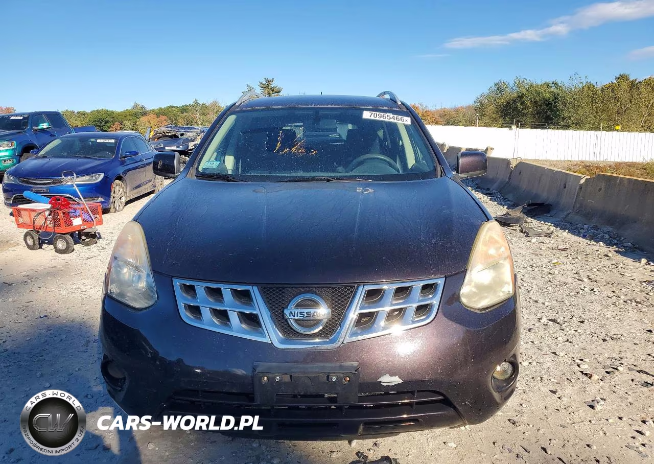 2013 Nissan Rogue S VIN:JN8AS5MV1DW641425 - 5