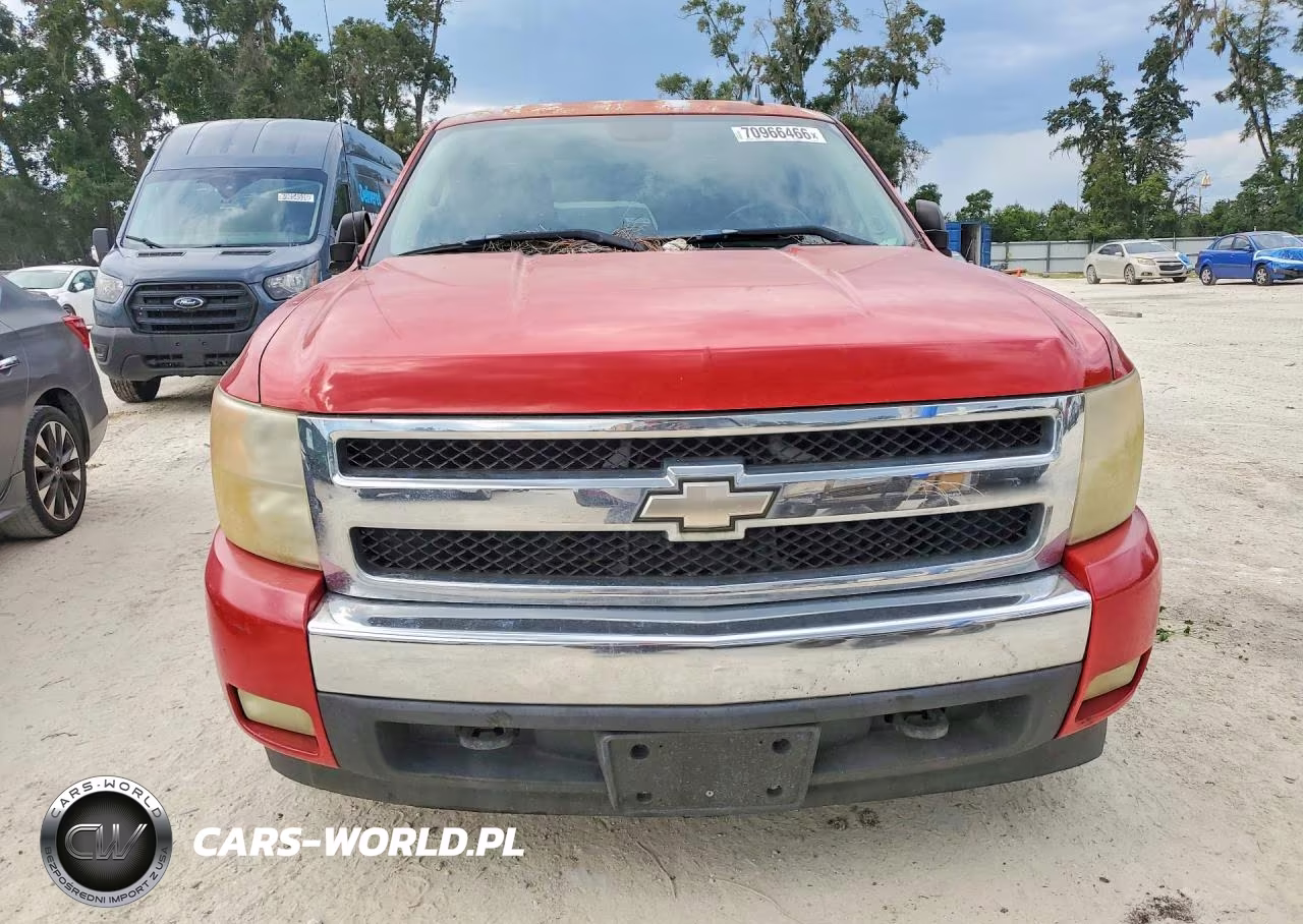 2008 Chevrolet Silverado C1500 VIN:2GCEC19J081210435 - 5