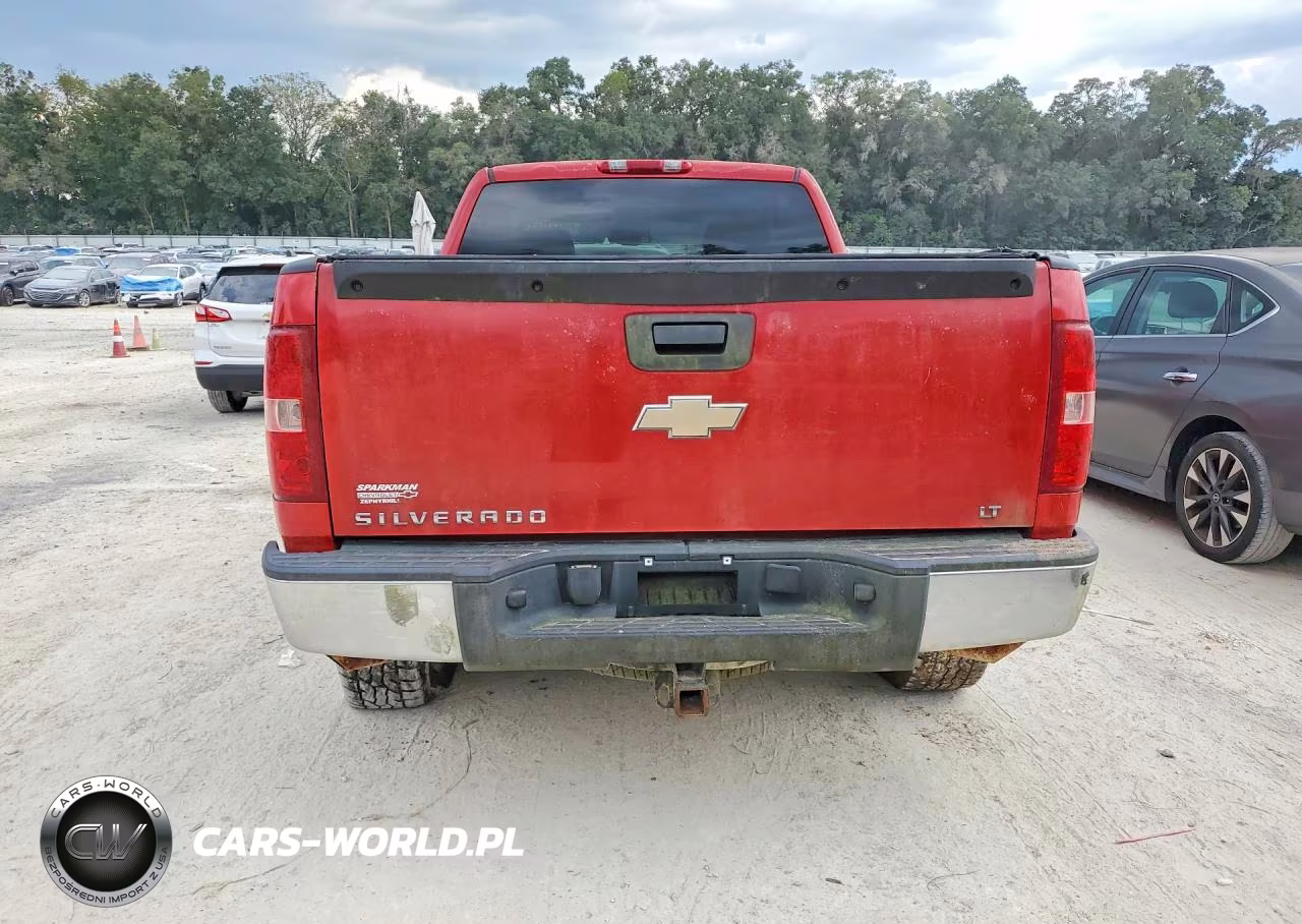 2008 Chevrolet Silverado C1500 VIN:2GCEC19J081210435 - 6