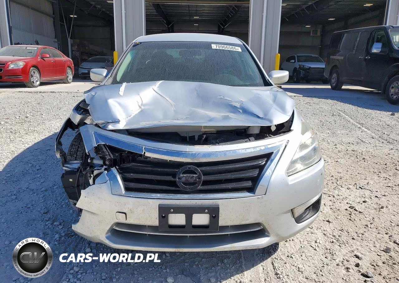 2015 Nissan Altima 2.5 S VIN:1N4AL3AP8FC294060 - 5