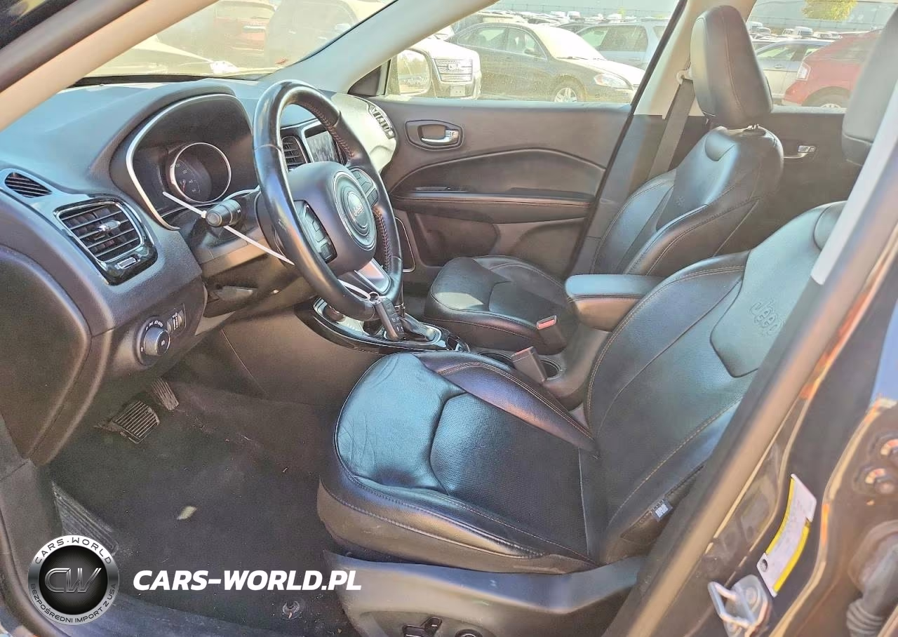 2018 Jeep Compass Limited VIN:3C4NJDCB9JT365918 - 7
