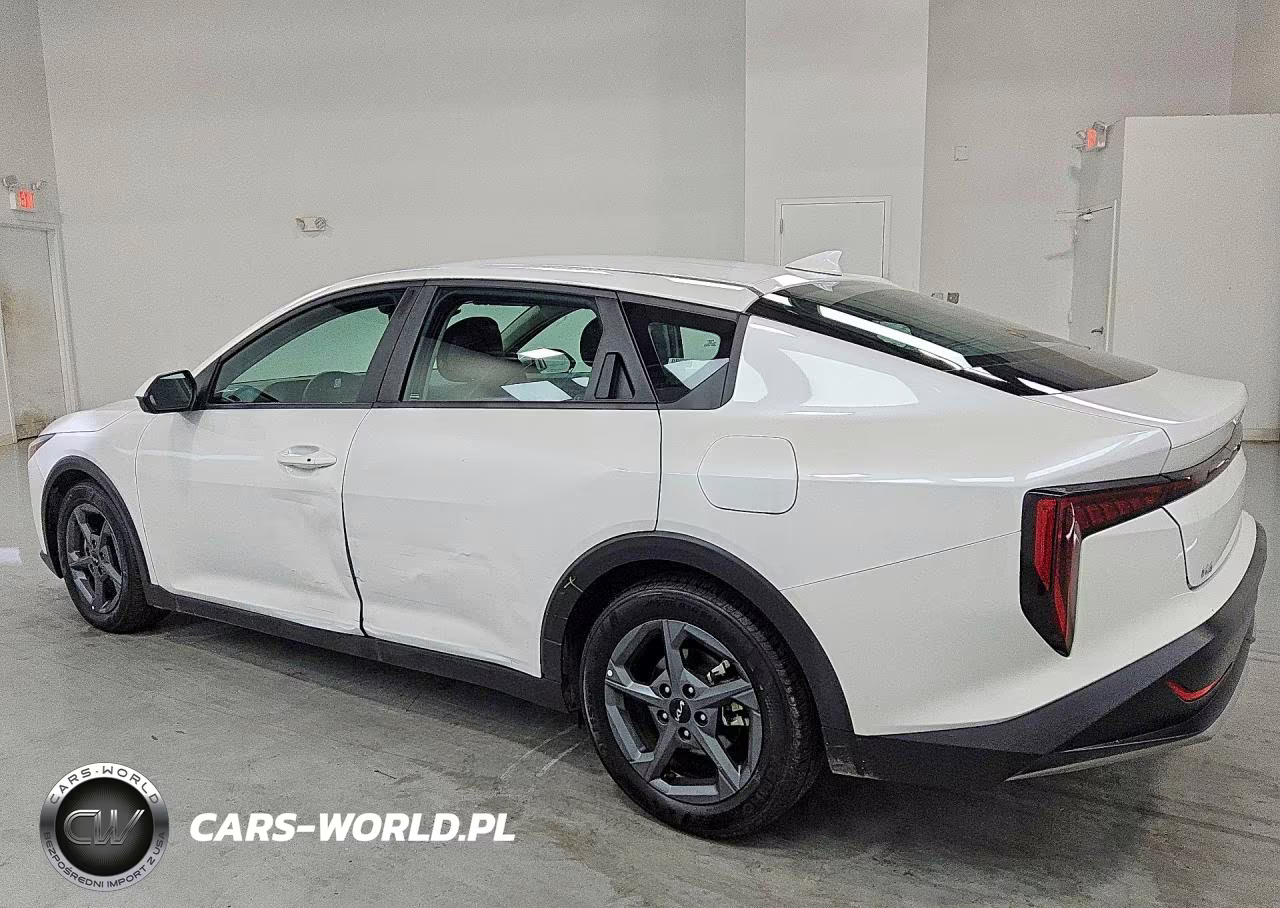 2025 Kia K4 Lxs VIN:3KPFT4DE4SE157667 - 2