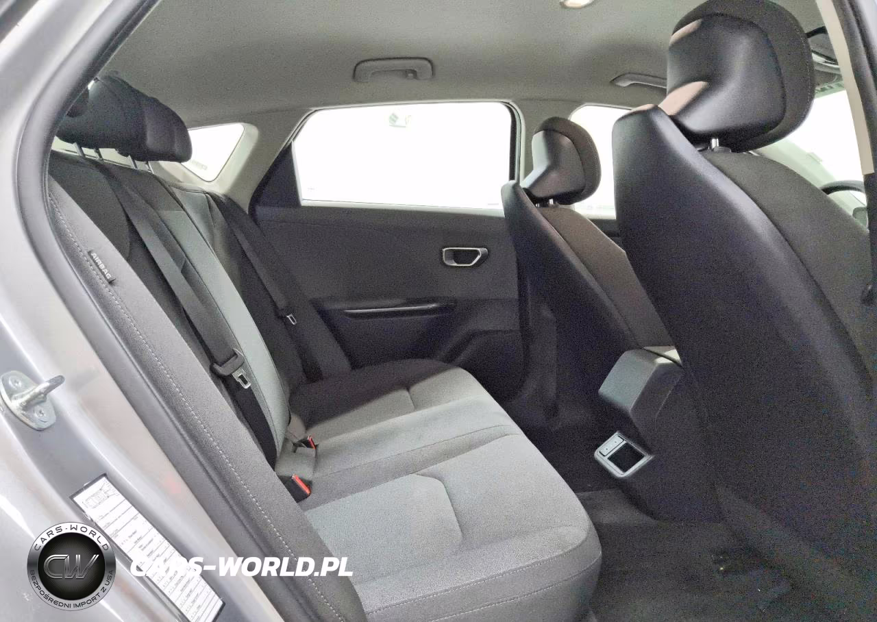 2025 Kia K4 Lxs VIN:3KPFT4DE3SE112364 - 10