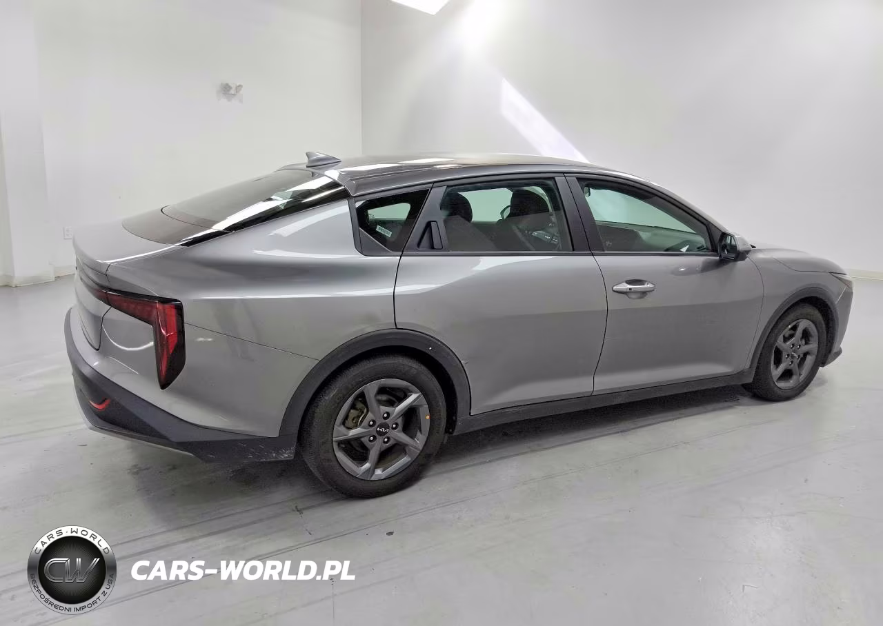 2025 Kia K4 Lxs VIN:3KPFT4DE3SE112364 - 3