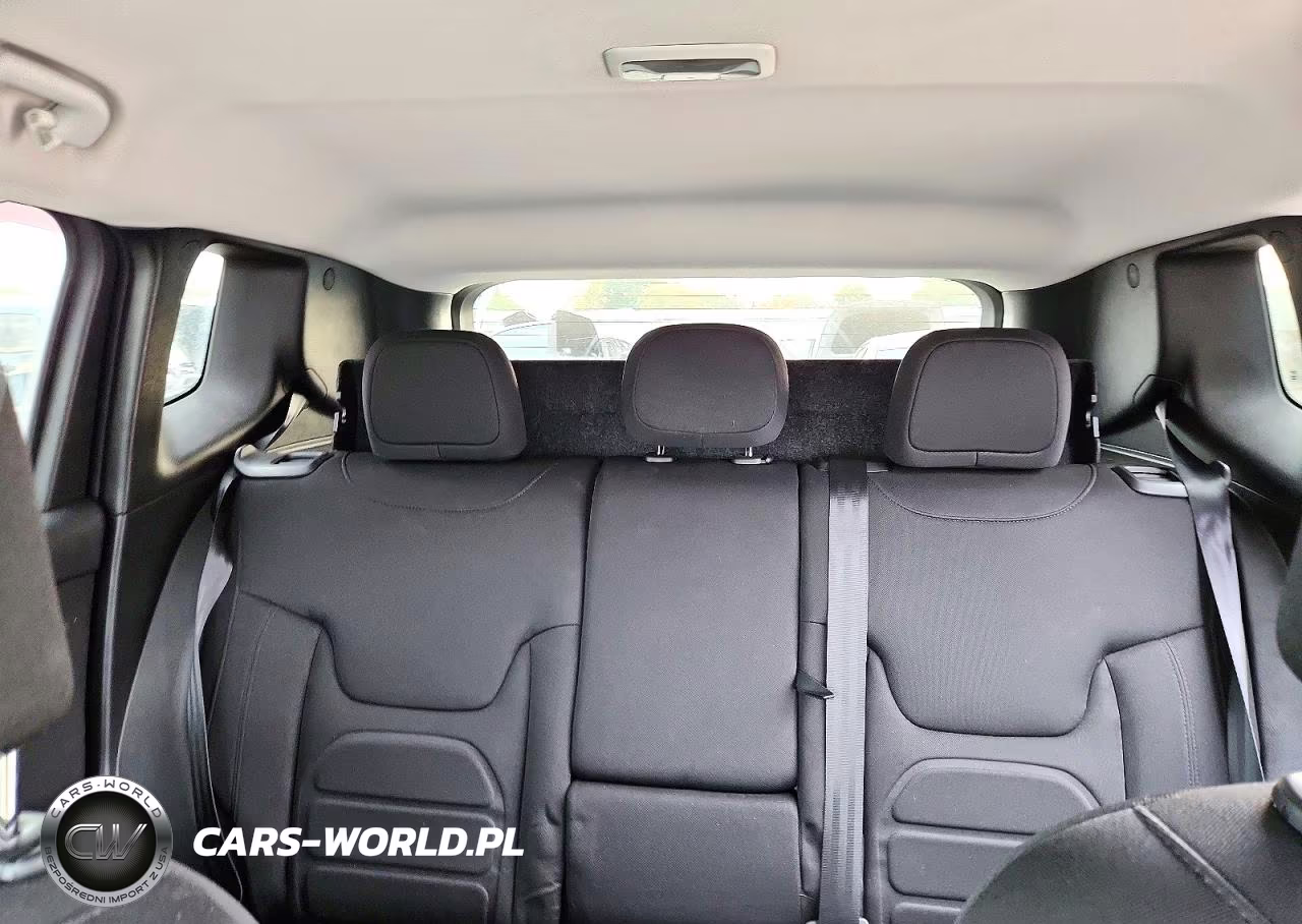 2021 Jeep Renegade Latitude VIN:ZACNJDBB6MPM30962 - 10