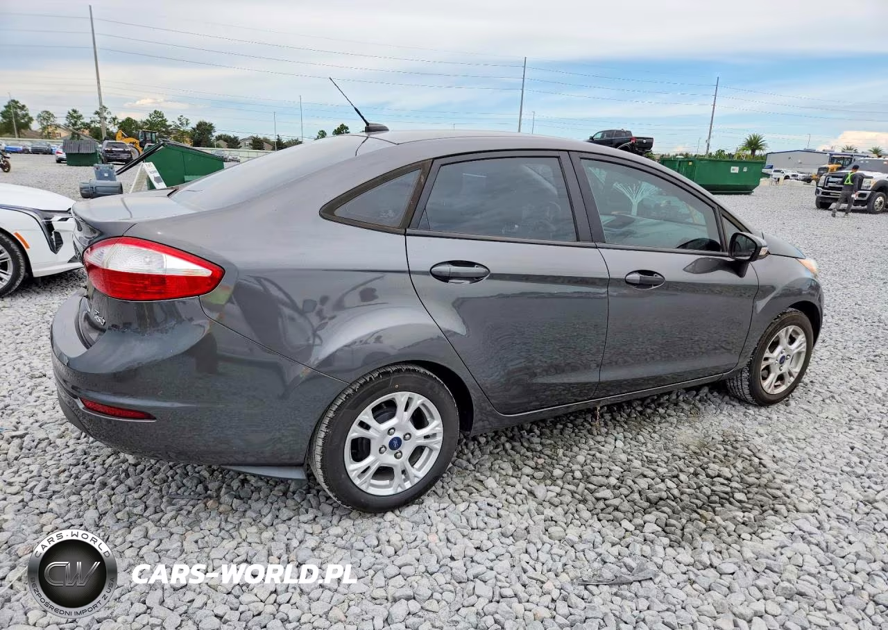 2016 Ford Fiesta Se VIN:3FADP4BJ2GM118056 - 3