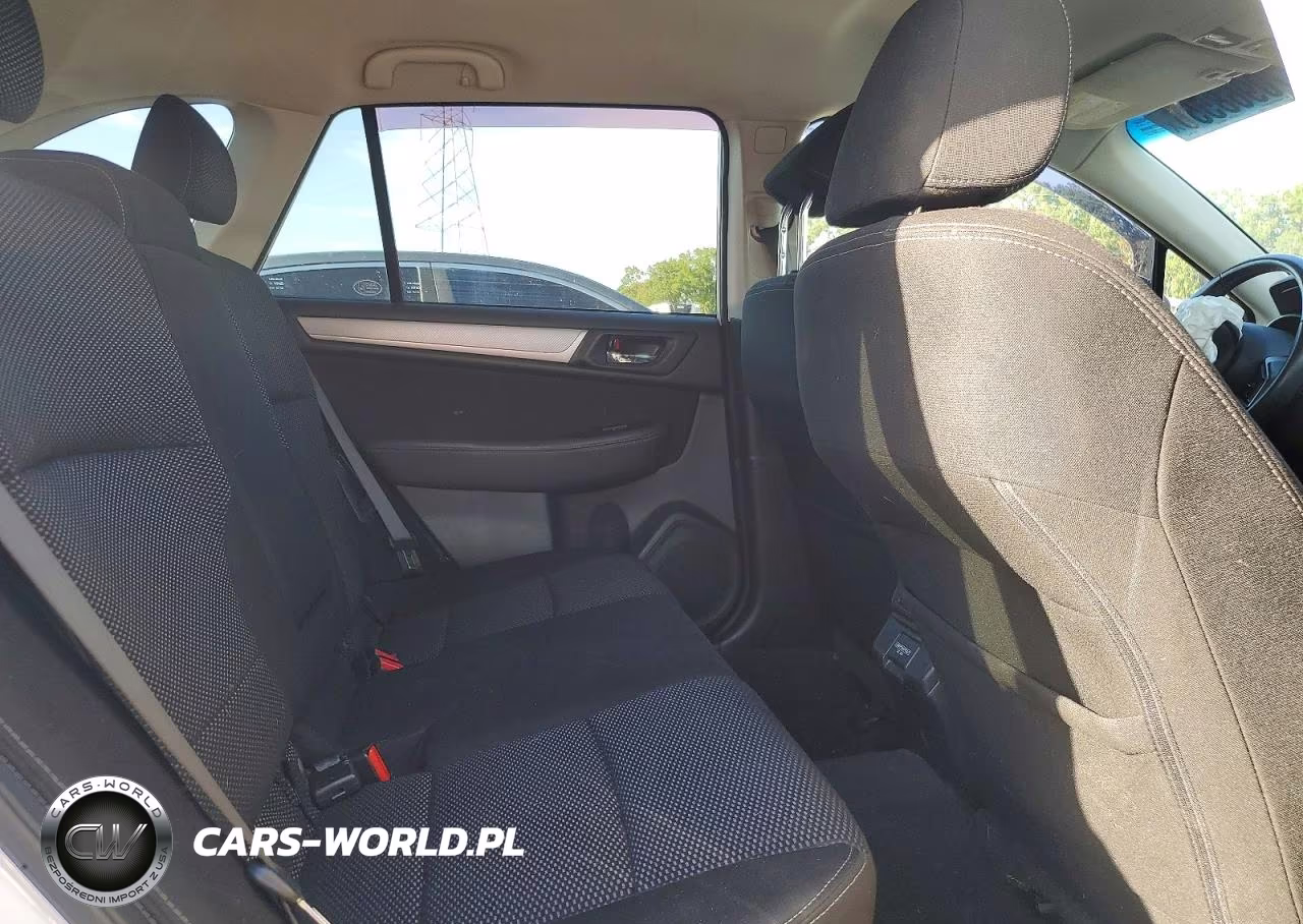 2018 Subaru Outback 2.5I Premium VIN:4S4BSACC3J3310542 - 11