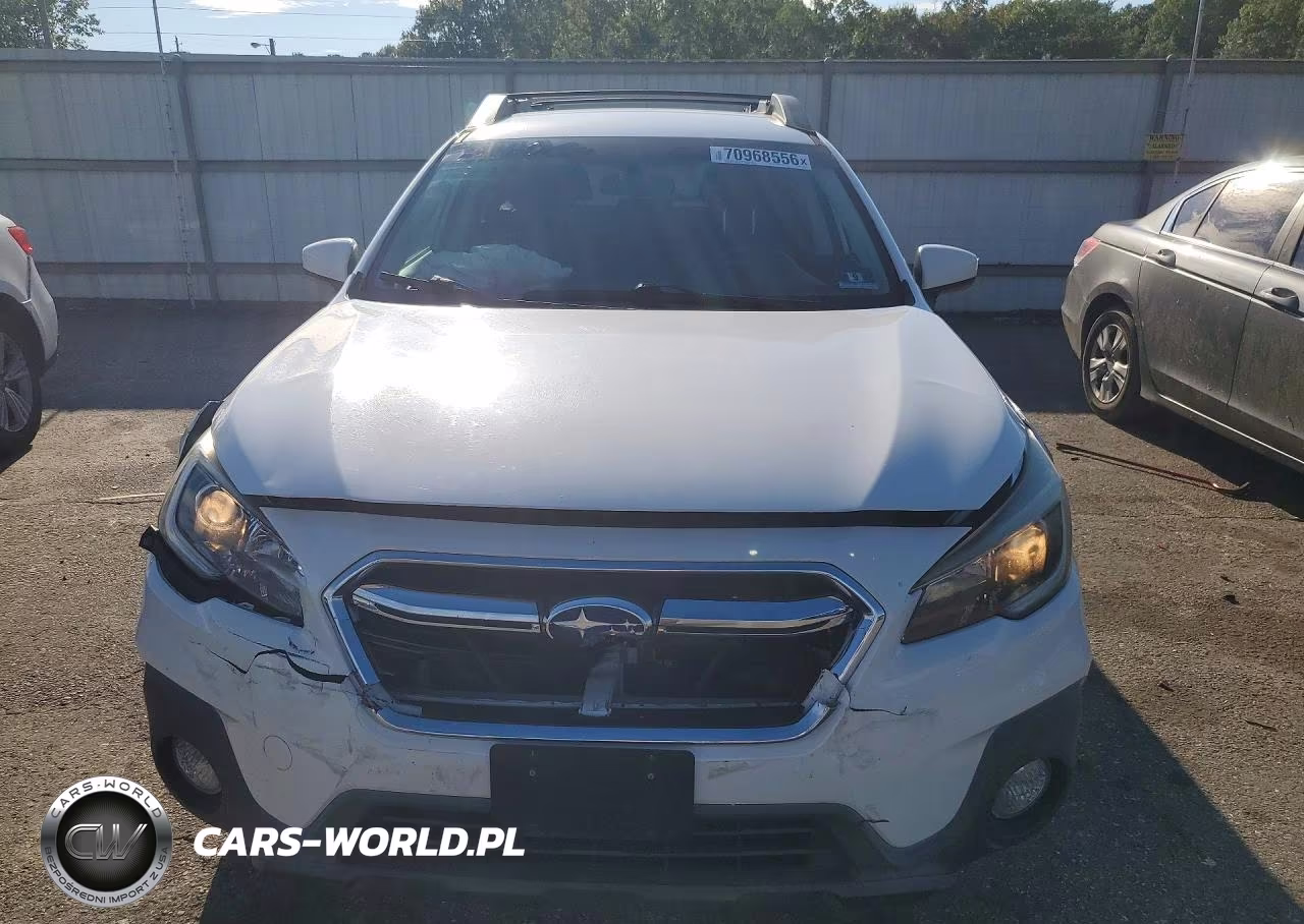 2018 Subaru Outback 2.5I Premium VIN:4S4BSACC3J3310542 - 5