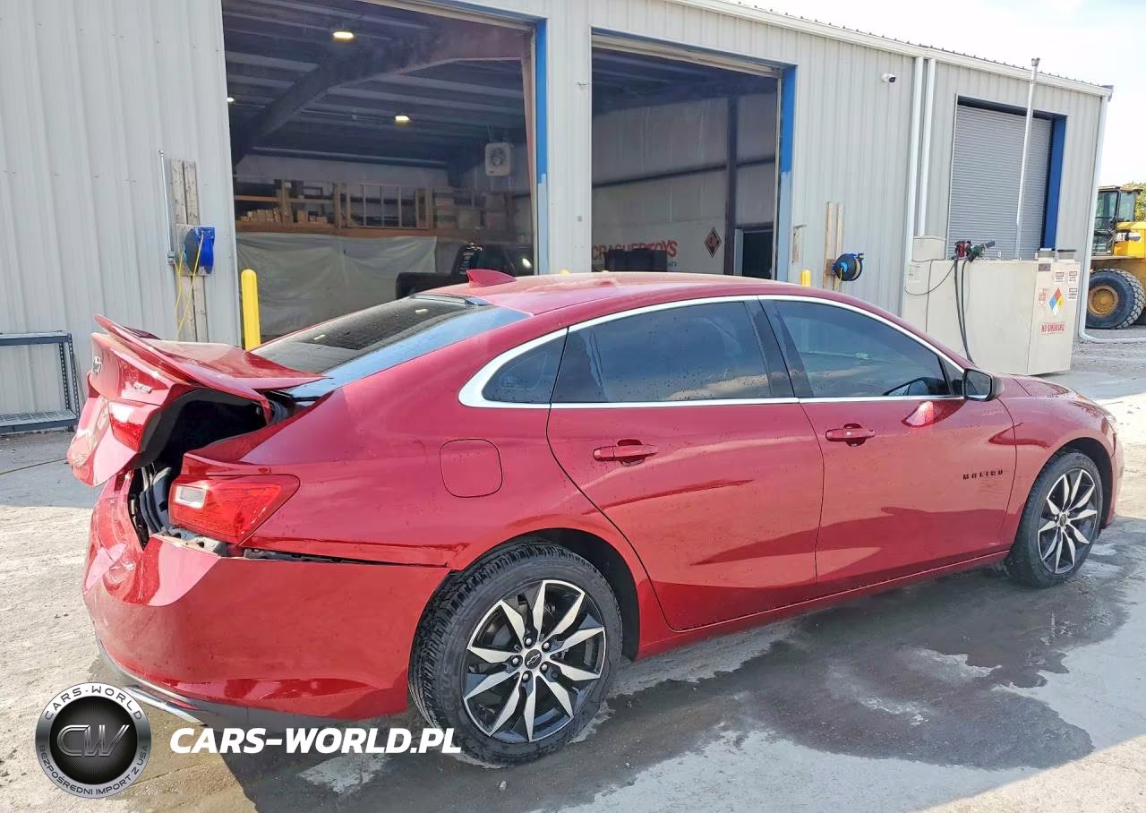 2020 Chevrolet Malibu Rs VIN:1G1ZG5ST2LF065191 - 3