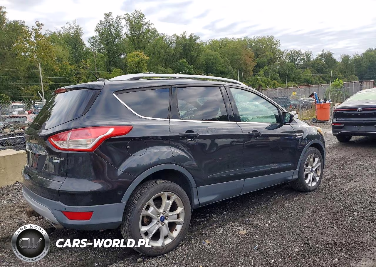 2015 Ford Escape Titanium VIN:1FMCU9J9XFUA65826 - 3
