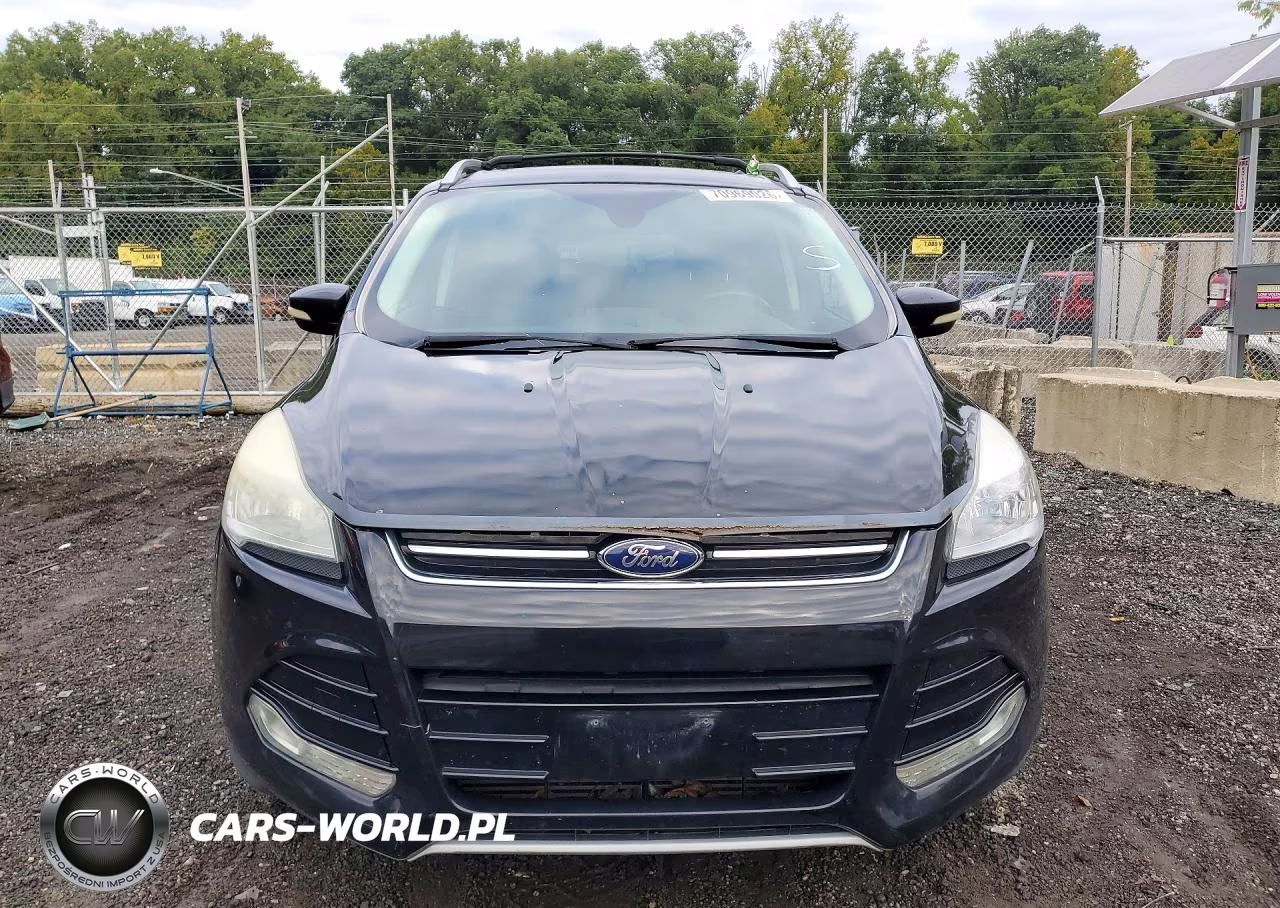 2015 Ford Escape Titanium VIN:1FMCU9J9XFUA65826 - 5