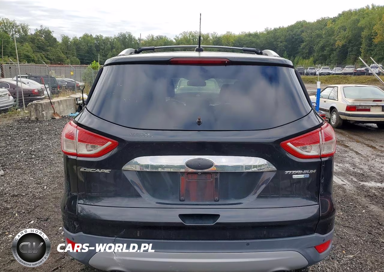 2015 Ford Escape Titanium VIN:1FMCU9J9XFUA65826 - 6