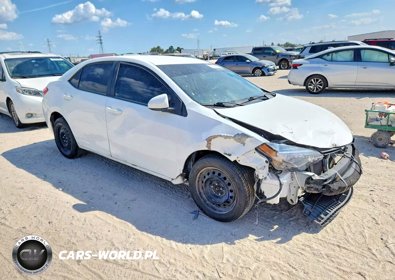 2019 Toyota Corolla Le VIN:5YFBURHEXKP931244 - 4