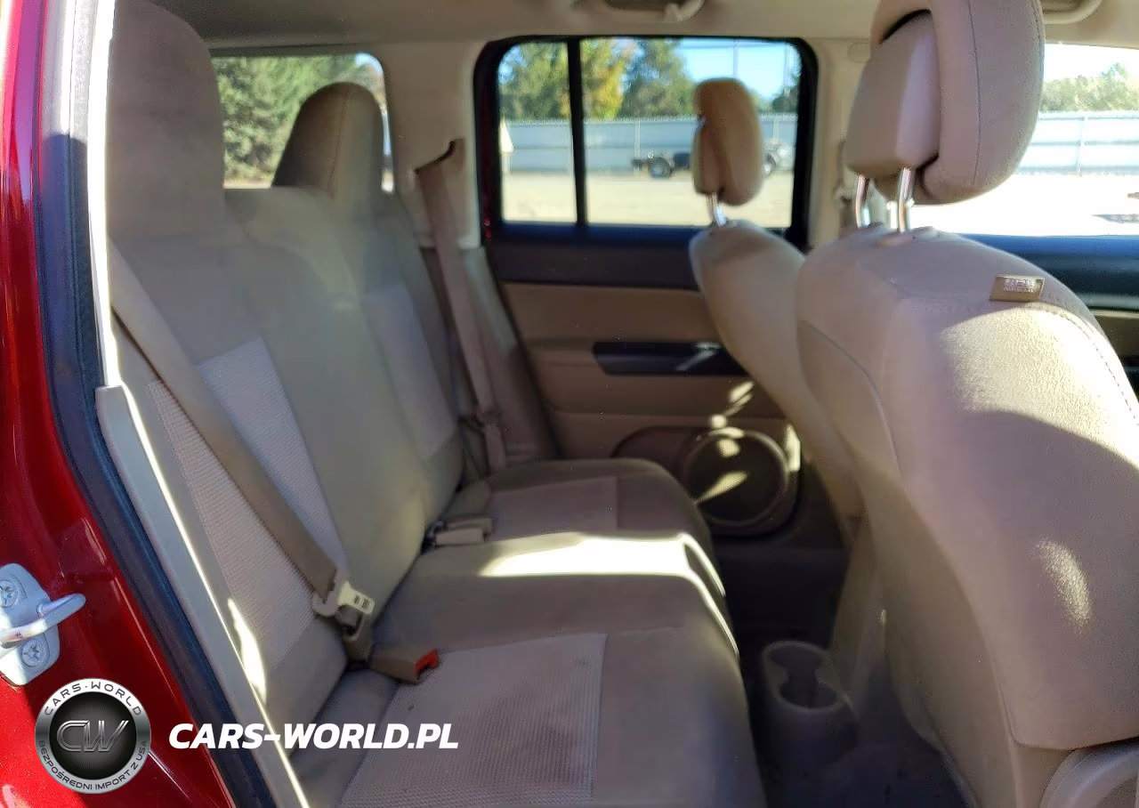 2014 Jeep Patriot Latitude VIN:1C4NJPFB6ED672472 - 11