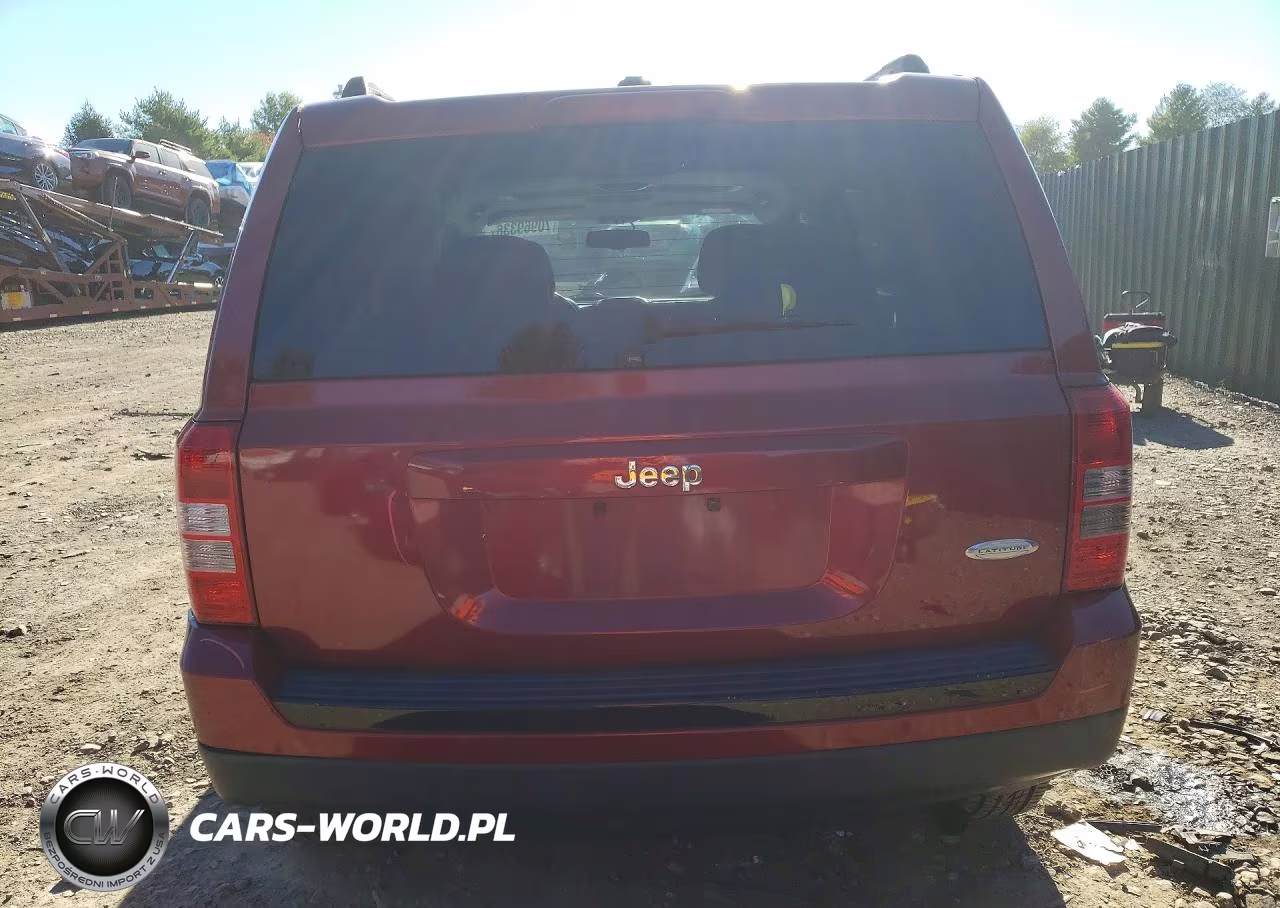 2014 Jeep Patriot Latitude VIN:1C4NJPFB6ED672472 - 6