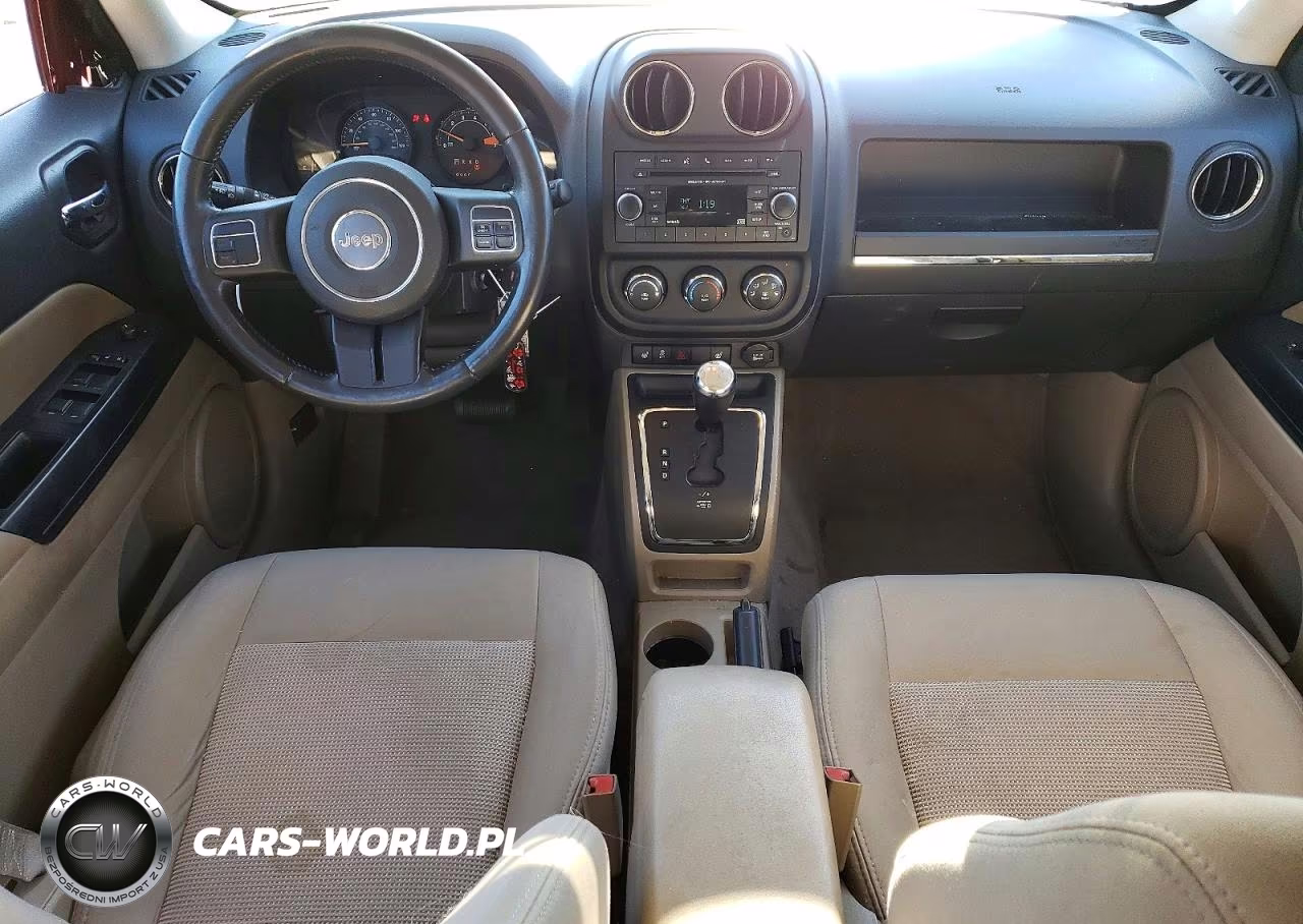 2014 Jeep Patriot Latitude VIN:1C4NJPFB6ED672472 - 8