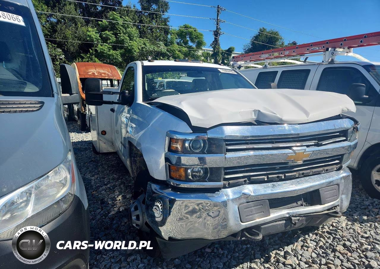 2016 Chevrolet Silverado C3500 VIN:1GB3CYCG9GF297552 - 4